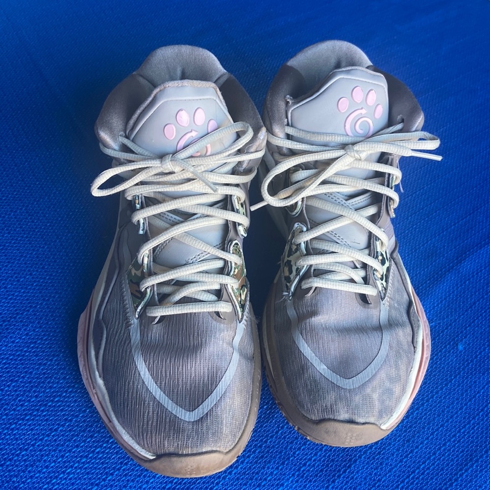 Nike Kyrie Infinity Leopard Print Basketball Shoes Iron Ore Light